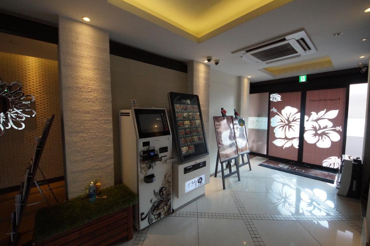 פונאבאשי Hotel Lei (Adults Only) מראה חיצוני תמונה
