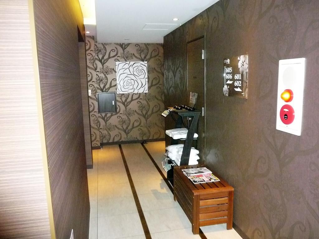 פונאבאשי Hotel Lei (Adults Only) מראה חיצוני תמונה